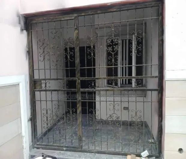 Metal Window /Burglar Proof · Photo 1