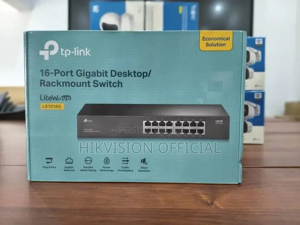 Ls1016g =16-Port Gigabit Desktop/Rackmount Switch · Photo 1