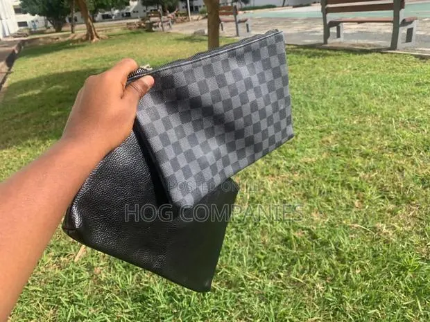 Quality Men's Pouch Handbag Sling Bag Purse · Photo 1