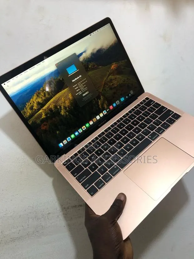 Laptop Apple MacBook Air 8GB Intel Core I5 SSD 512GB · Photo 1