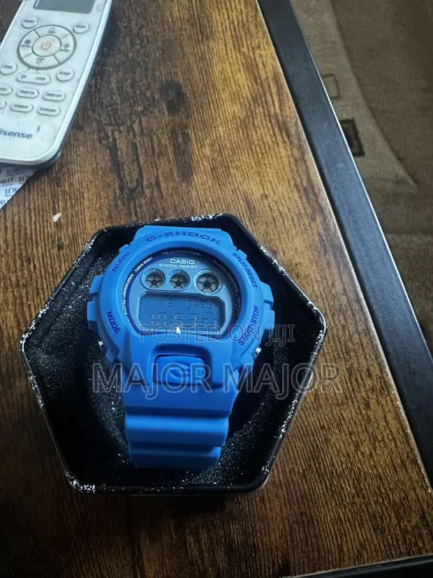 G-Shock Watch · Photo 3