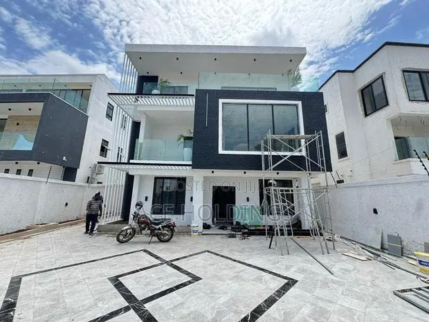 5bdrm Mansion in East Legon Hills for sale · Photo 1