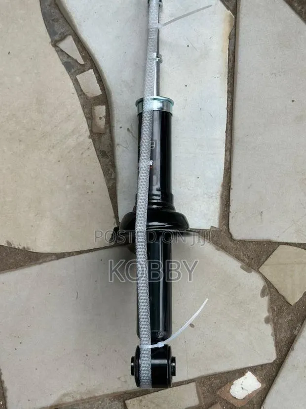 Mitsubishi Outlander 2012-2013,2014,2015,2016,2017,2018 Back Shocks · Photo 1