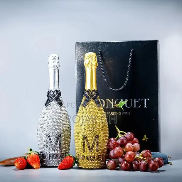 2 in 1 Monquet Sparkling Wine Bottles in Gift Box · Photo 1