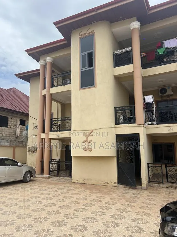 4bdrm Apartment in Ahodwo Daban, Kumasi Metropolitan for rent · Photo 1