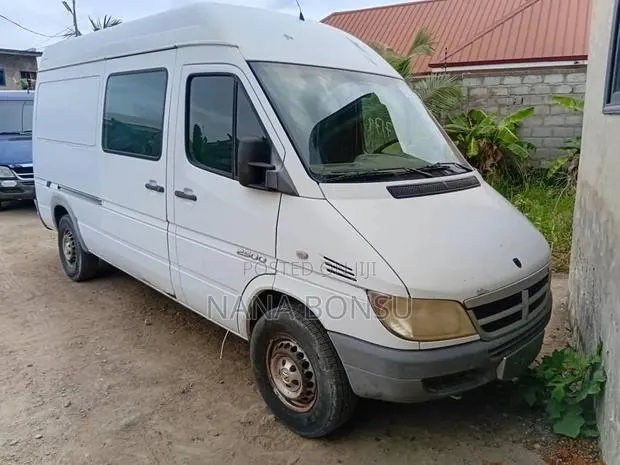Mercedes-Benz Sprinter 2005 White · Photo 1