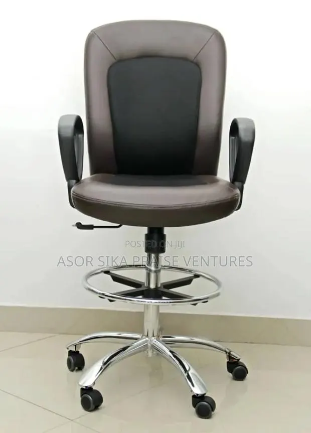Counter Chair Leather · Photo 1