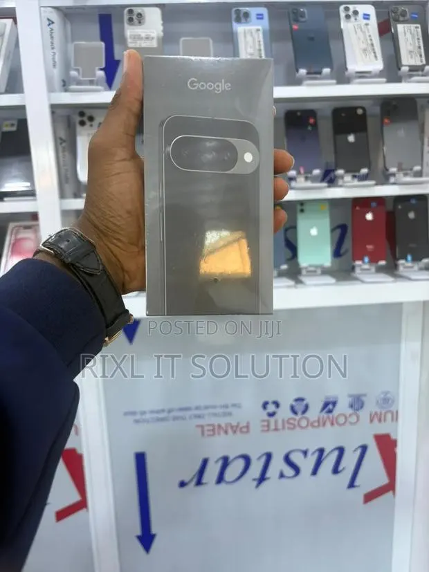 New Google Pixel 10 128 GB Black · Photo 1