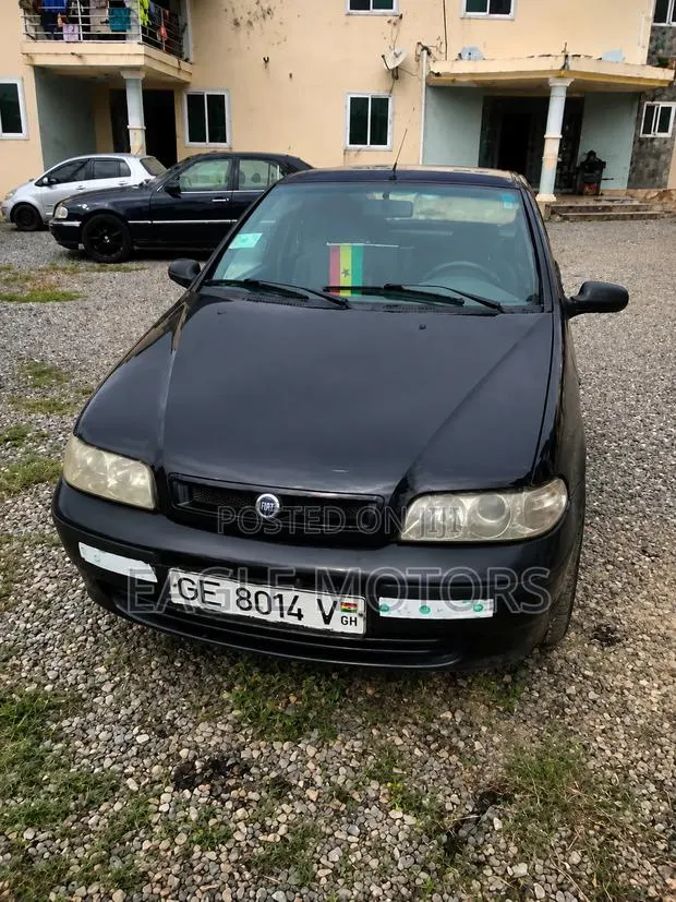 Fiat Palio 2003 Black · Photo 1