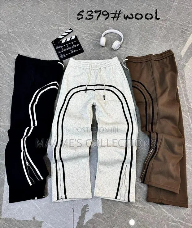 High-Quality Fleece Streetwear Joggers, · Photo 1