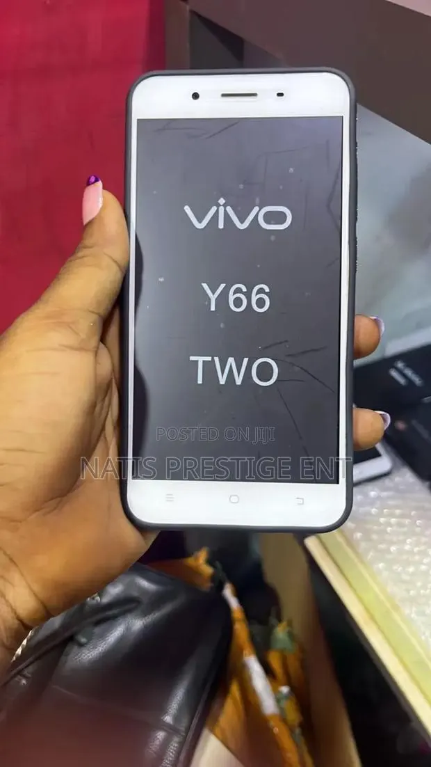 Oppo A37 64 GB Silver · Photo 1