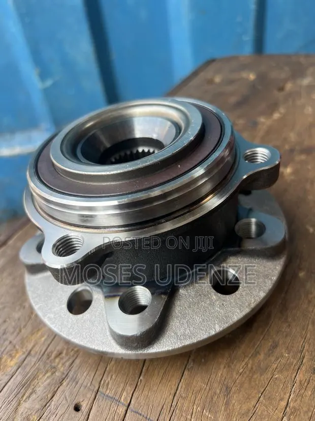 Mercedes Benz S-Class Front Hub Bearing · Photo 1