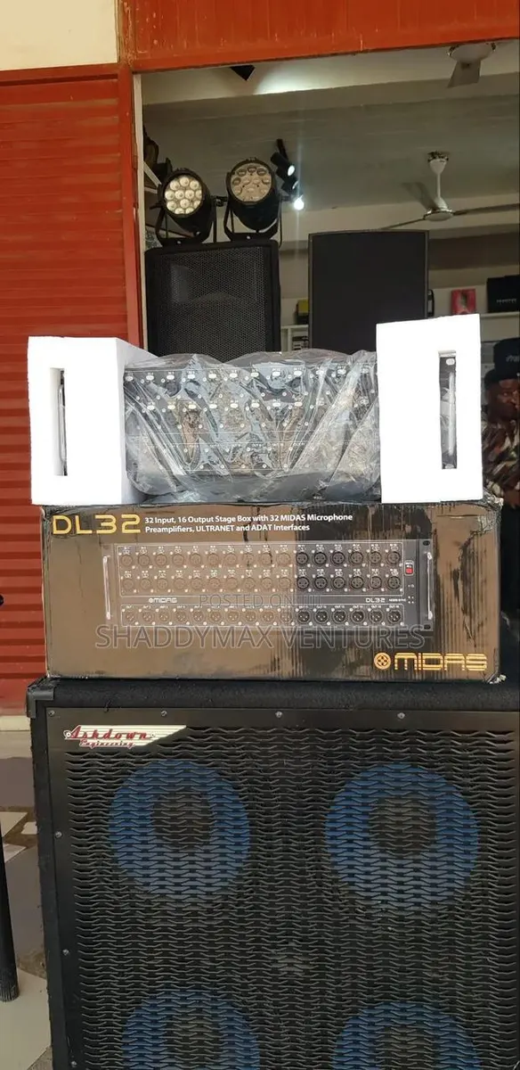 Midas Dl 32 Output Stage Box · Photo 1