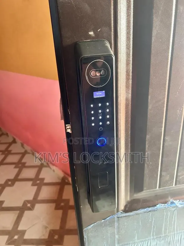 Smart Door Lock Installation (Locksmith Service) · Photo 1