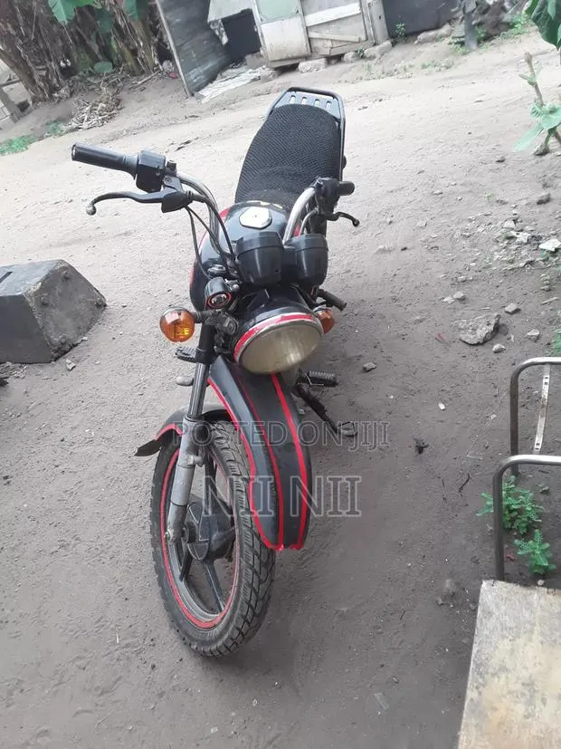 Bajaj Boxer 150 UG 2019 Black · Photo 1