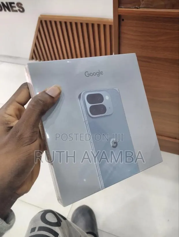 New Google Pixel 10 Pro Fold 256 GB Blue · Photo 1