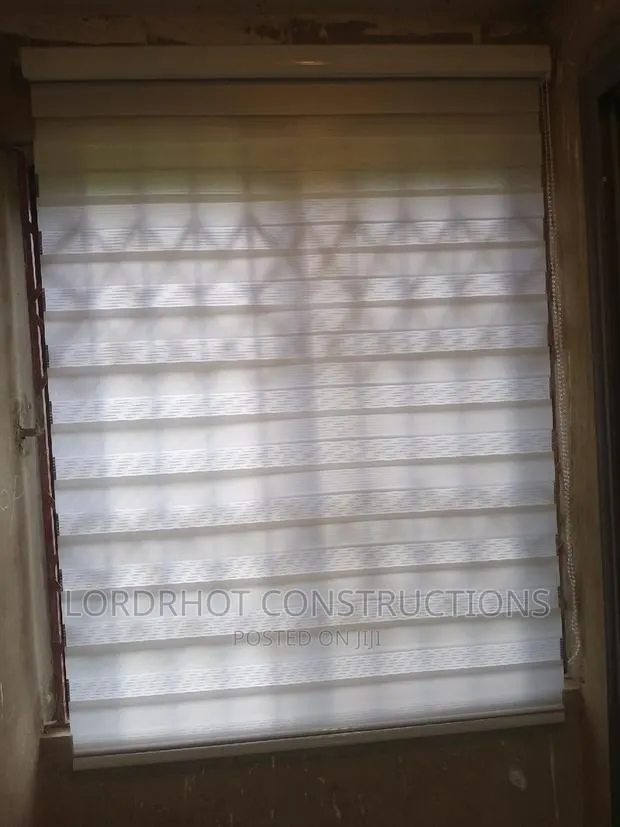Window Blinds · Photo 1