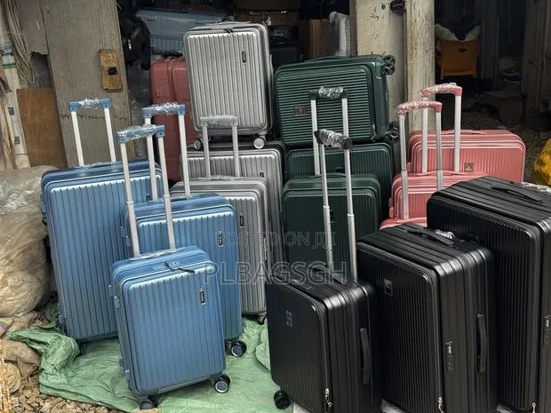 Three in One Trolley Traveling Bags Sizes L28 M24 S20 Inch · Photo 1
