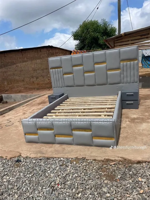 Affordable Design Double Bed With Two Side Drawers · Photo 1