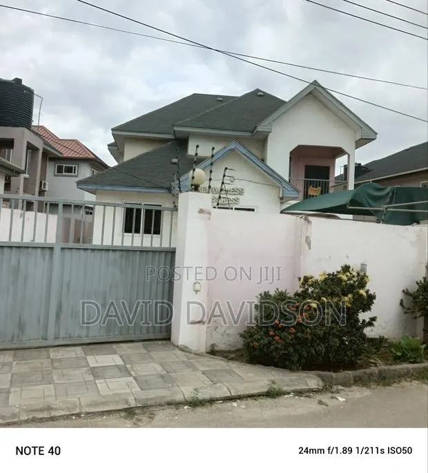 5bdrm Mansion in 5 Bedroom Self, Tema Metropolitan for rent · Photo 1