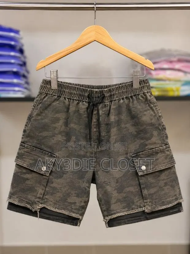 Men’s Shorts · Photo 1