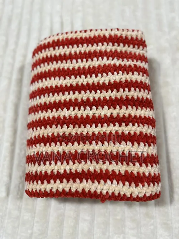 (Red Gold) Velvet Blanket for Kids 120x100cm · Photo 1