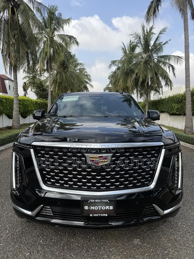 Cadillac Escalade 4WD 4dr Luxury 2025 Black · Photo 1