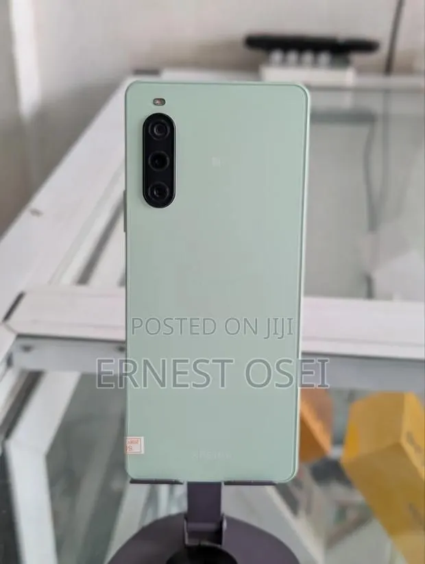 Sony Xperia 10 V 128 GB Green · Photo 1