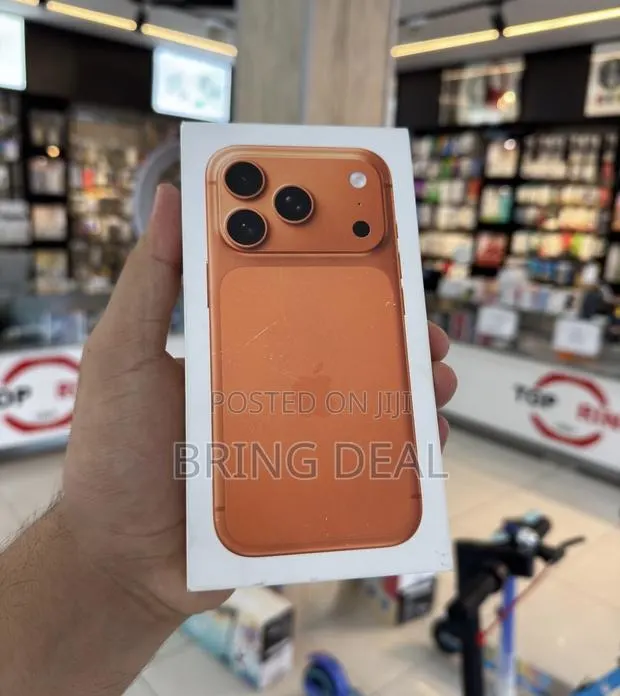 Apple iPhone 17 Pro 256 GB Orange · Photo 1