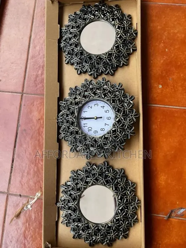 3 in 1 Wall Clock · Photo 1