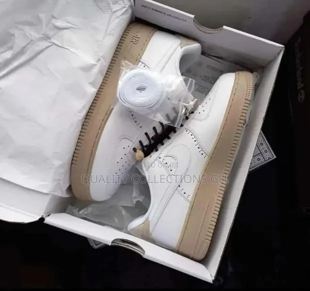Authentic Nike Airforce · Photo 1