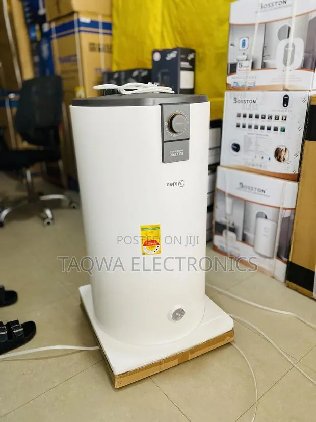 Capacity of 100 Liters Midea Water Heater · Photo 1
