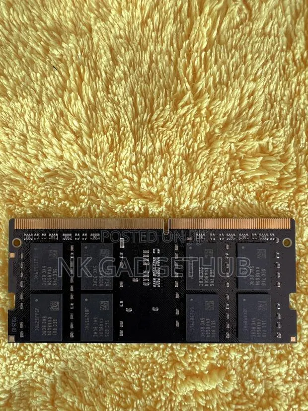 Micron 16GB 2Rx4 PC4-2666A-SA2-11 Laptop Ram / MTA16ATF2G64HZ-3G2E1 · Photo 1