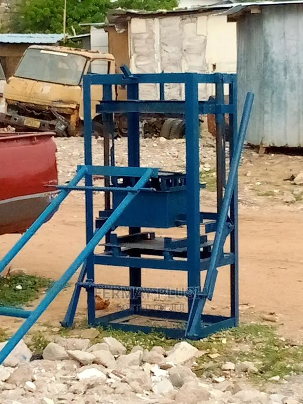 Best Concrete Block Machine · Photo 1