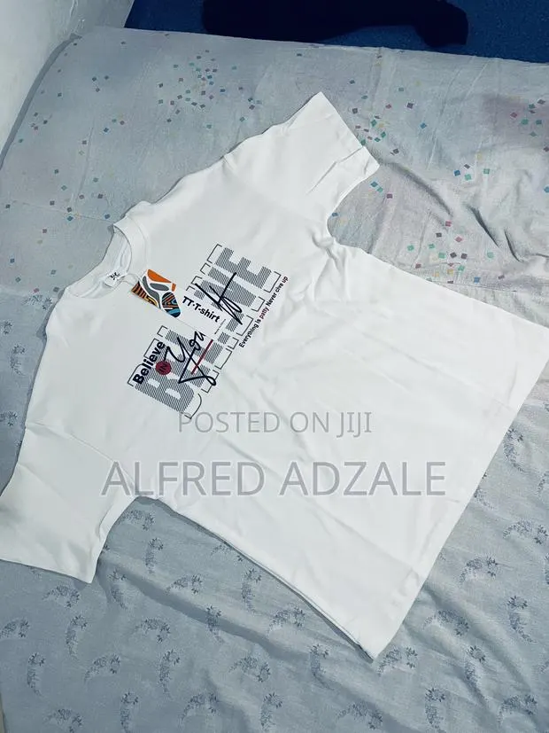 Snow White Shirt - L · Photo 1