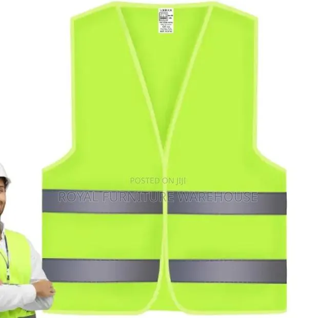 High-visibility Reflective Safety Vest · Photo 1