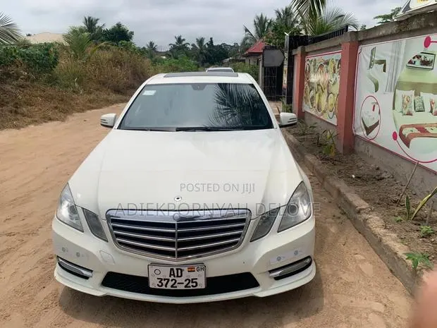 Mercedes-Benz E350 2012 Off white · Photo 1