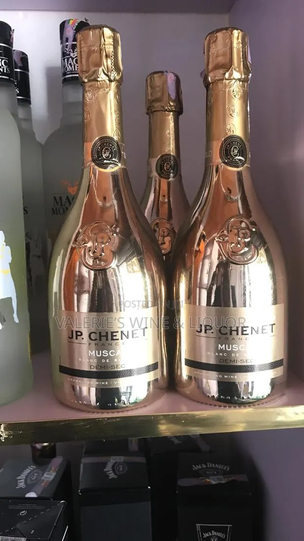 Jp Chenet Divine Gold - France(750ml) · Photo 1