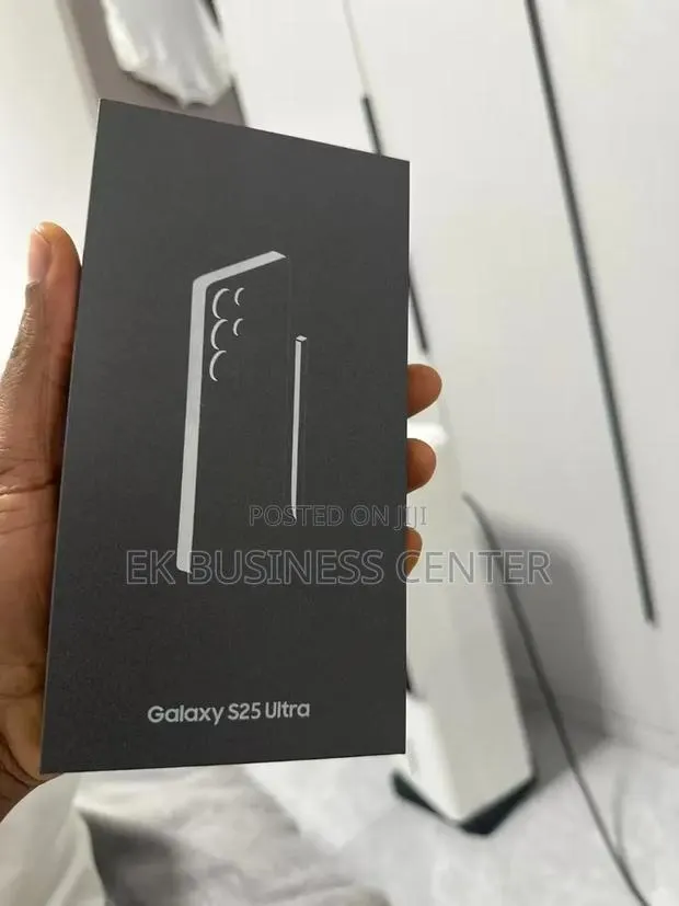 New Samsung Galaxy S25 Ultra 256 GB Blue · Photo 1