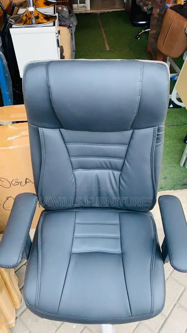 Office Chair · Photo 1