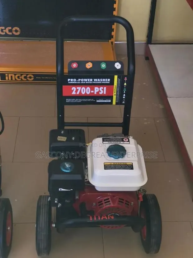 Titan-Gasoline High Pressure Washer 6.5hp 2700PSI · Photo 1