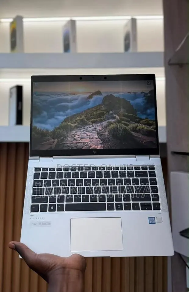 Laptop HP EliteBook 1040 G3 16GB Intel Core i5 SSD 256GB · Photo 1