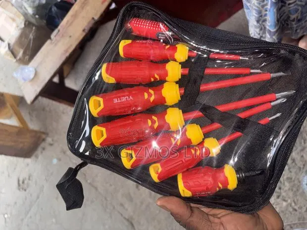 Screwdriver Set With Electrical Tester · Photo 1