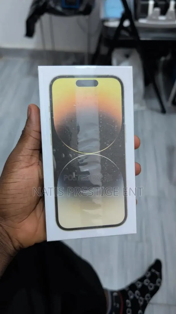 New Apple iPhone 14 Pro 256 GB Gold · Photo 1