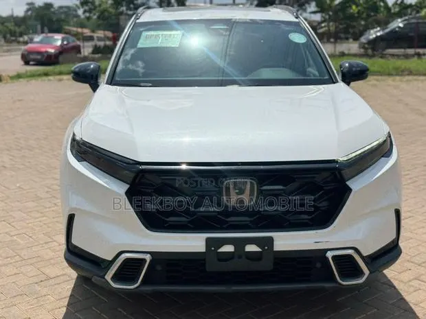 Honda CR-V 2024 White · Photo 1