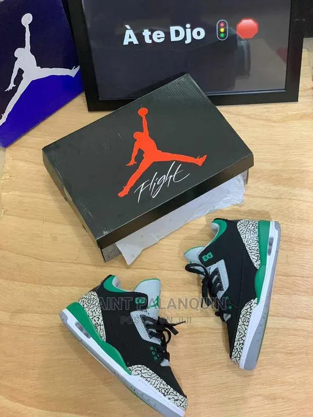 Air Jordan 3 · Photo 1