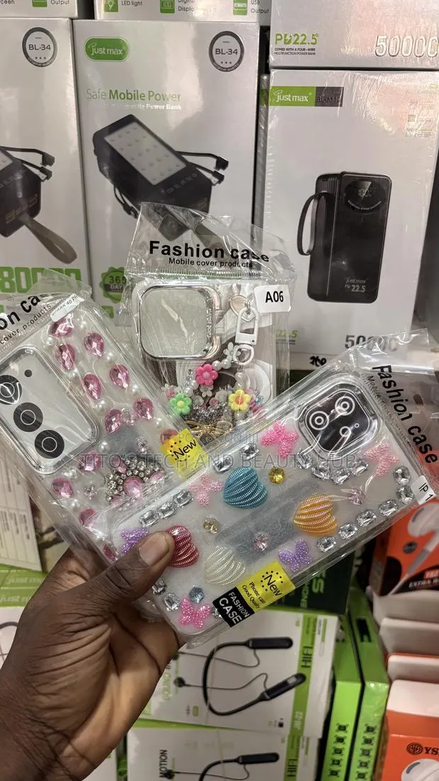 Phone Covers for Girls · Photo 1
