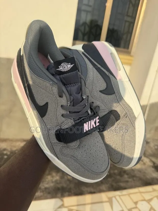 Air Jordan Available · Photo 1