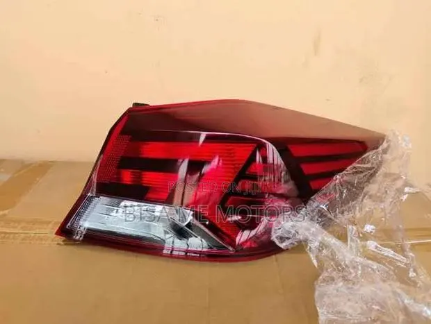 Hyundai Elantra 2019/2020 Taillight. · Photo 1