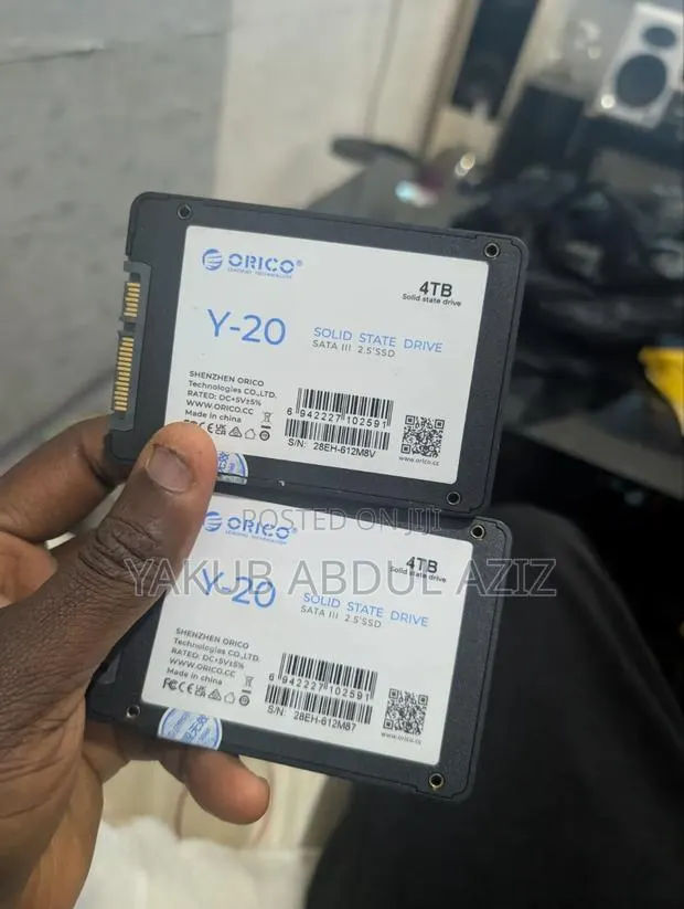 4tb SSD Drive 100 Health · Photo 1
